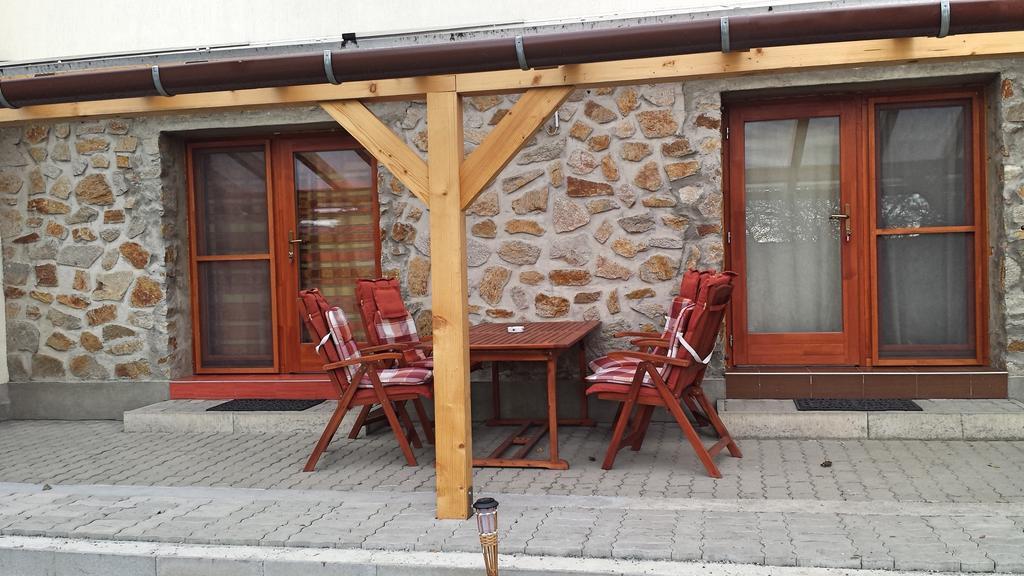 Virag Apartmanhaz Sopron Exterior photo